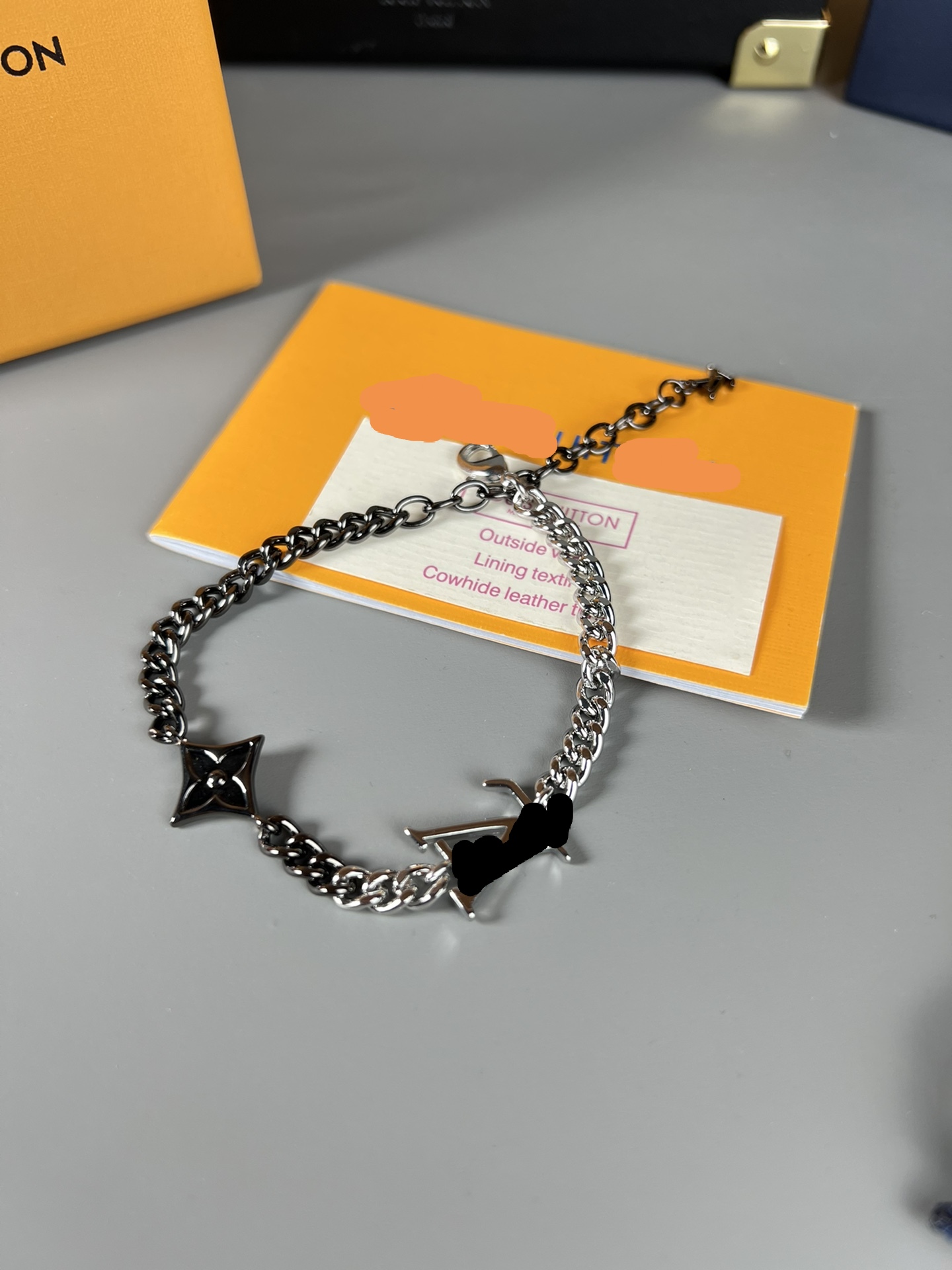 

Instinct Men's bracelet M00508 chains