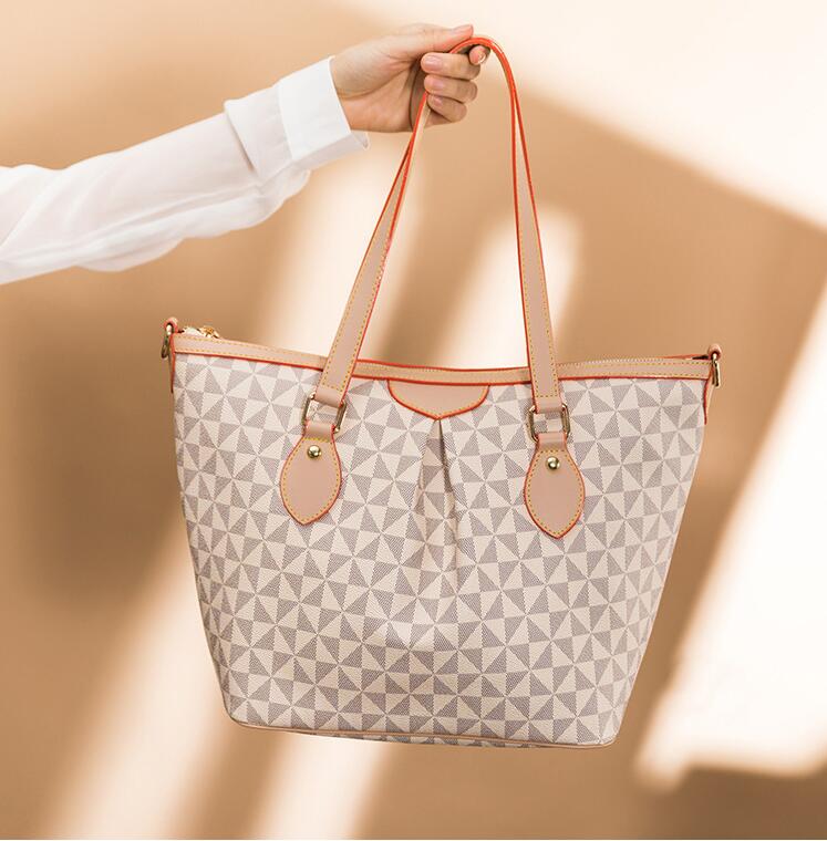 

Wholesale factory ladies leathers shoulder bags elegant casual plaid handbag simple large capacity wearable leather tote bag popular contras, Beige1-145