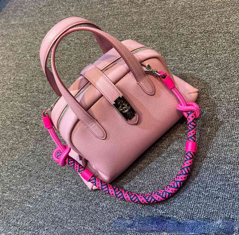 

Korean Minority Vunq Designer Brand High Sense Ins Dumpling Bag Leather Messenger Bag Single Shoulder Handbag 220613, Grey