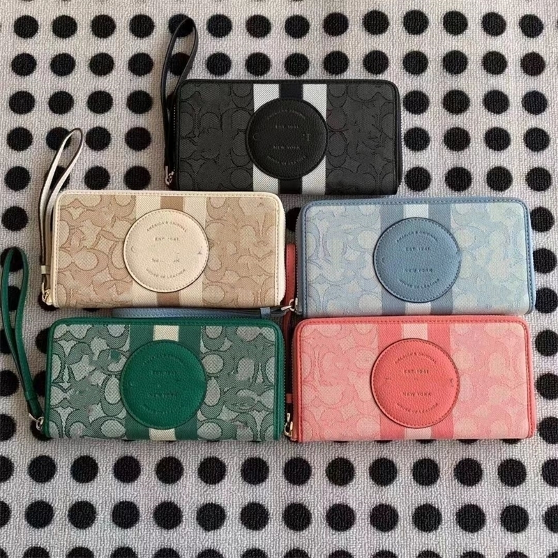 

Designer coac Handbags 9073 Latest Macarone Handinhand Zipper Long Wallet Summer High Beauty Beautiful Multi Card Yzl, Jacquard light blue