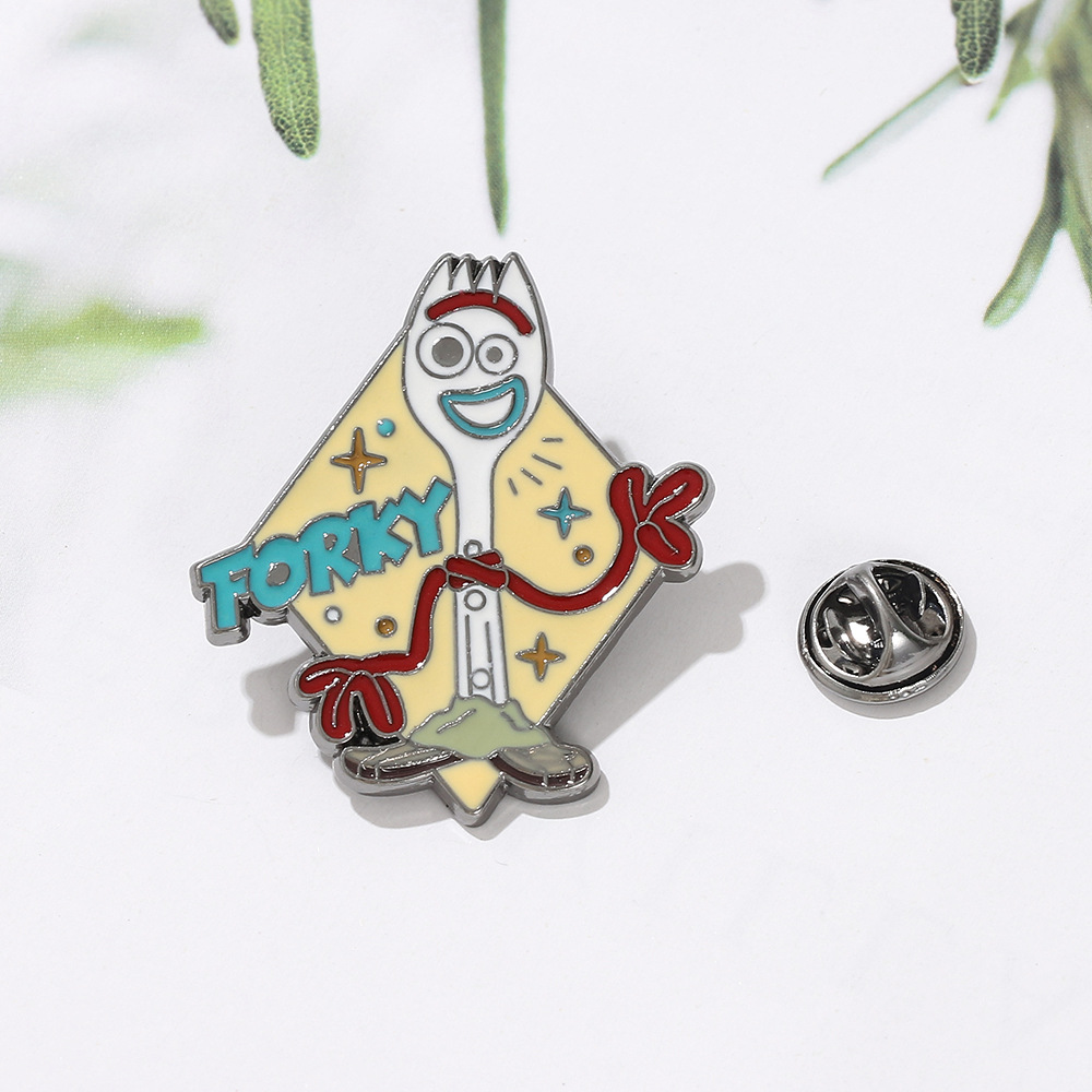 

Cartoon Character Forky Brooch Movie Metal Badge Souvenir Jewelry School Bag Clothes Lapel Pin Children's Day Gift, As picture