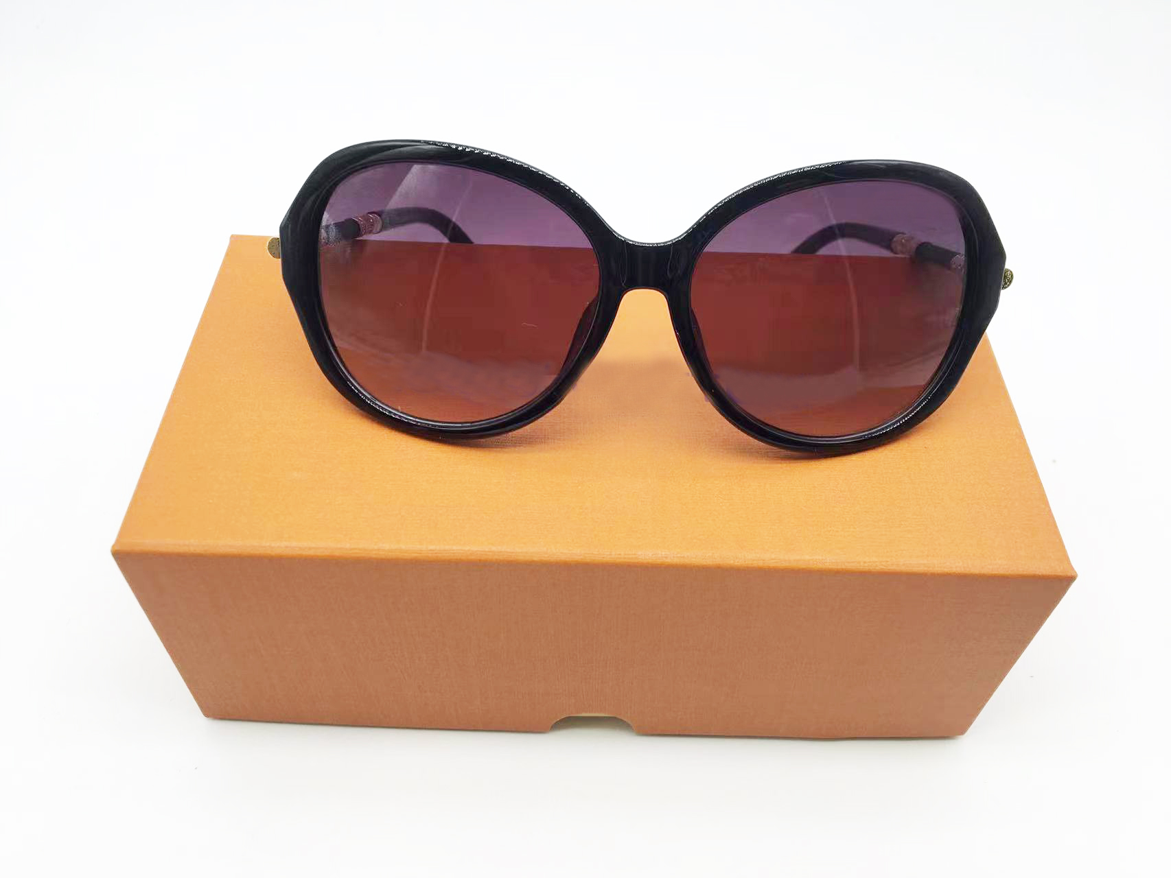 

2022 Newest Fashion Sunglasses For Men And Women Uv Protection Brand Glasses Lady Designer Eyeglasses With Yellow Box