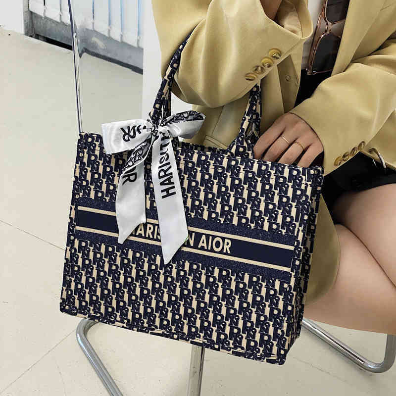 

70 Off Wrist Tote Womens Autumn Winter Korean Version Net Red Fashion One Shoulder Armpit Handbag, Blue