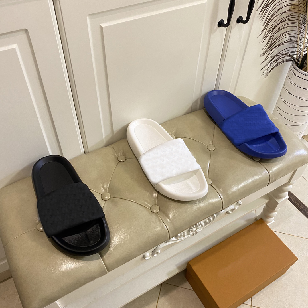 

Designer Slippers Rubber Slides Monograms Embossed Slide Sandals Blue White Black Luxury Fashion Letter Beach Flat Flip Flops