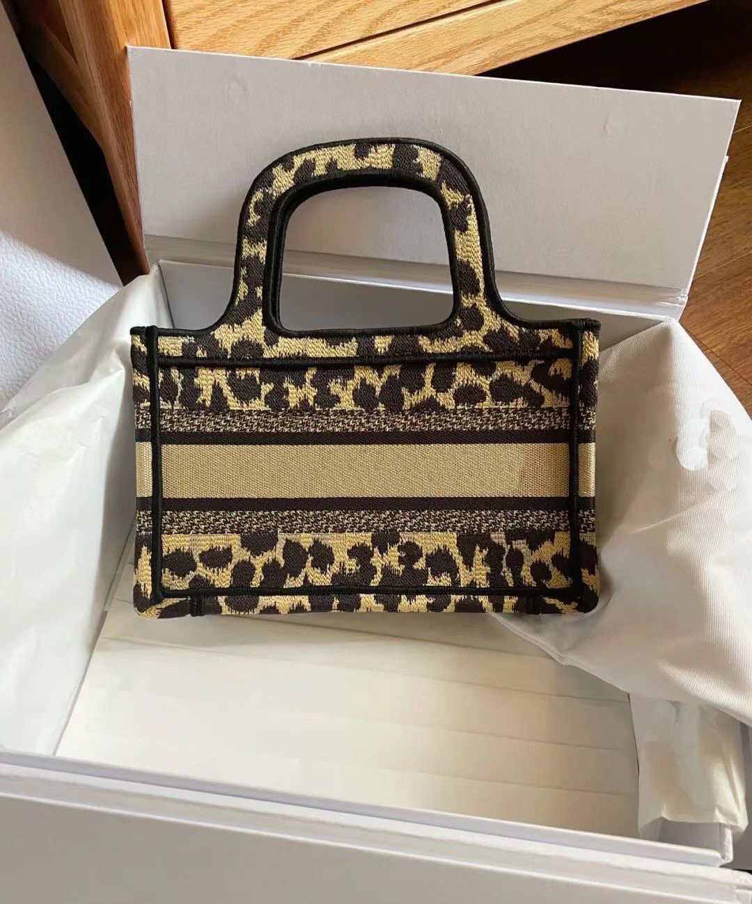 

2022 Top Designer Women's Bags Vintage Shopping Bag Rice Mini Embroidered Leopard Print One Shoulder Luxury Hand Wallet