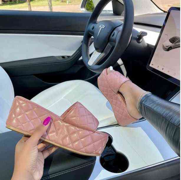 

Large size 2022 new muffin thick small fragrance flat bottom cool slippers women's shoes, Black