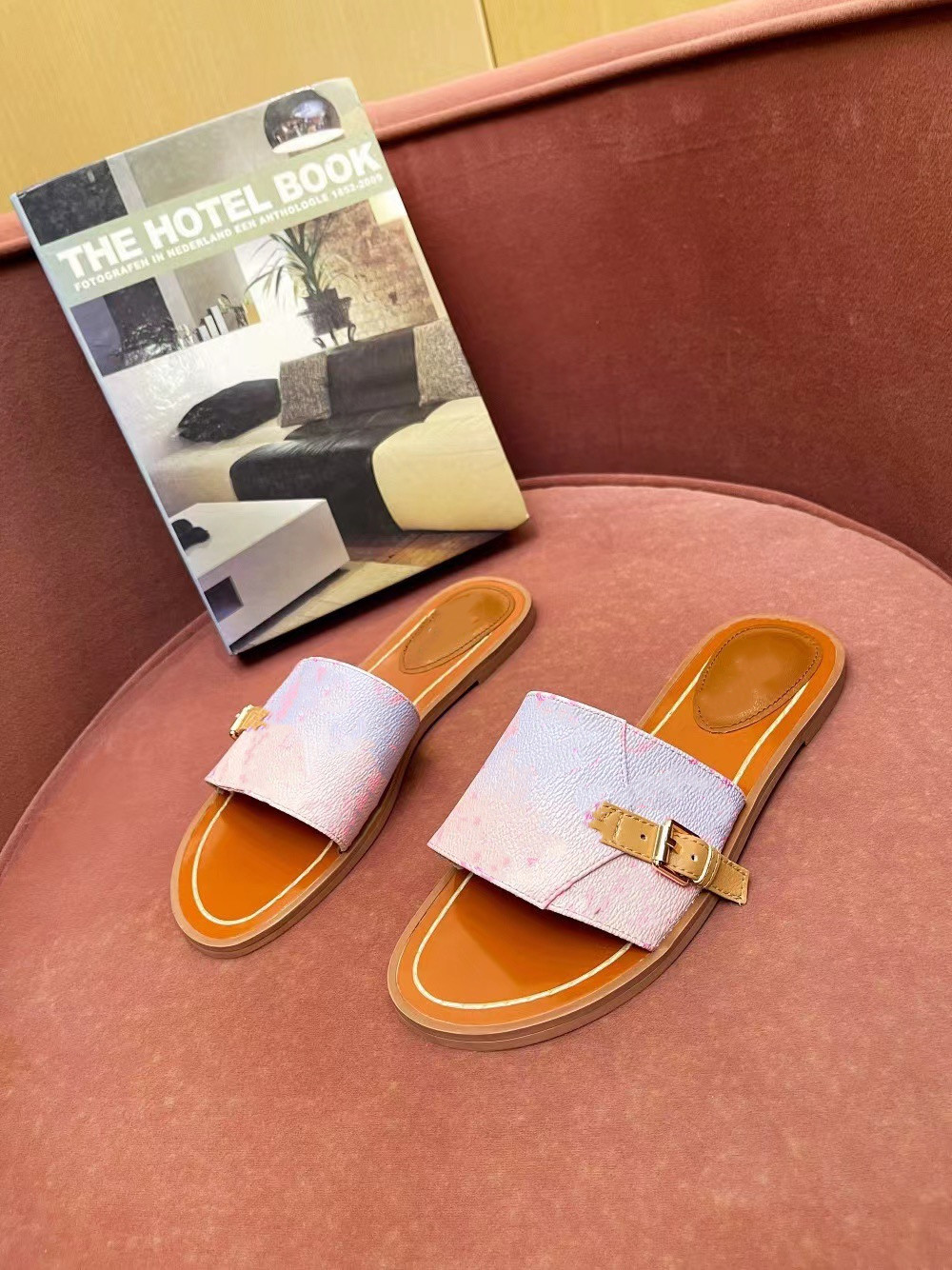 

Designer slippers women men for slide bone ochre pure core soot glow green resin onyx enflame orange sand slides sandals Triple Black white pattern mens womens 0508, 02