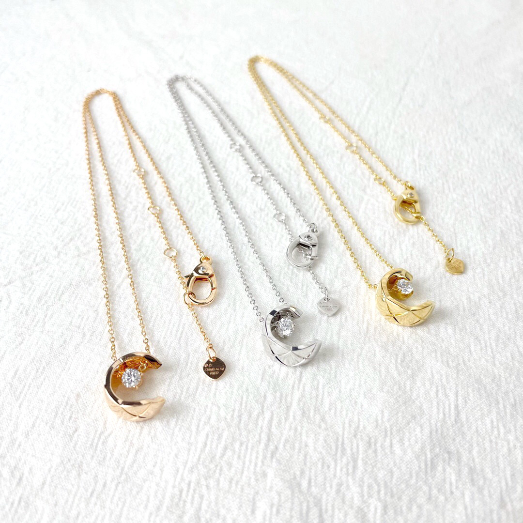 

2022 Top quality Charm pendant necklace with diamond and small round shape in three colors plated for women wedding jewelry gift have box stamp PS4961