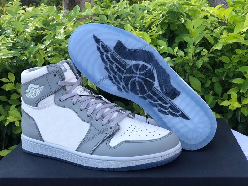 

1 High OG Outdoor Shoes Low Men Women 1S Wolf Grey Sail Photon Dust White With Original Box Bag CN8607-002