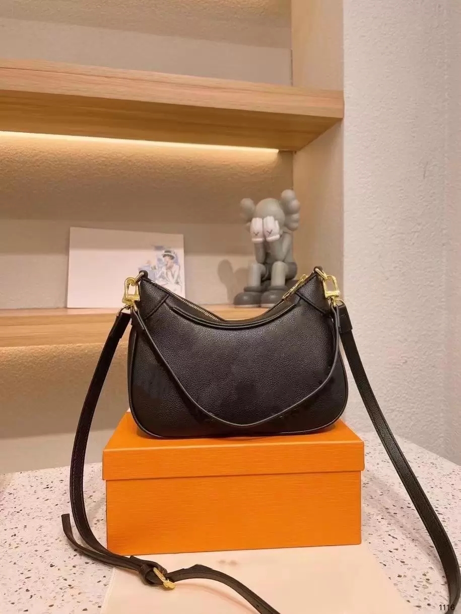 

Top Quality Luxurys Designers Genuine Leather bag spring in the city BAGATELLE BB handbags Ladies Chain Shoulder Patent Diamond Evening Bags M46002, Embossed black