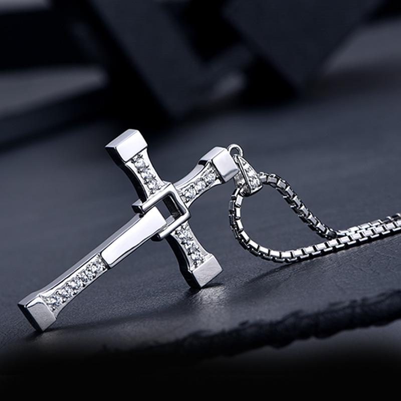 

Chains Fast And Furious Hard Gas Actor Hip Hop Dominic Toretto Cross Necklace Pendant For Men Friend Gift Fashion JewelryChains