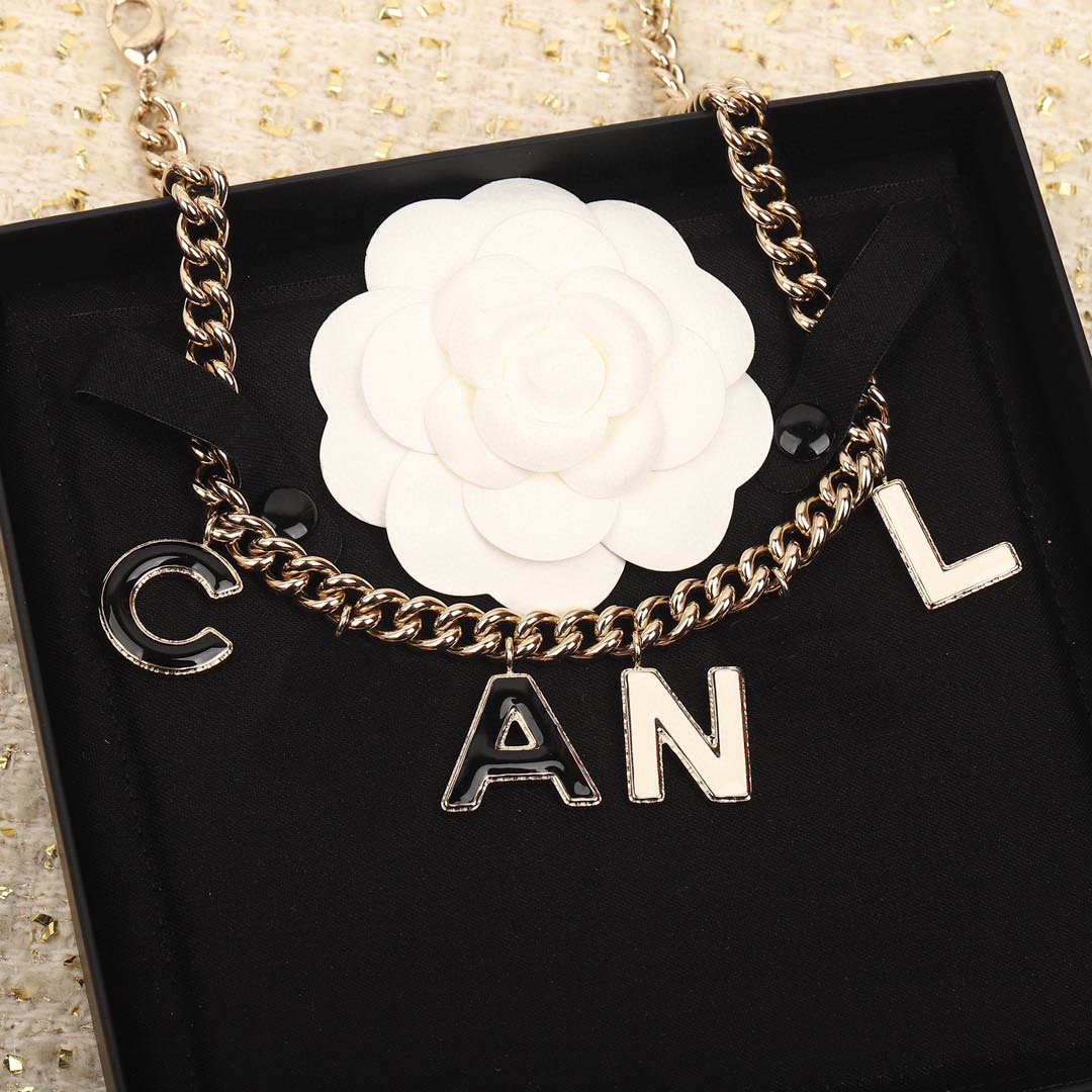 

2022 Top quality charm pendant necklace with words and enamel color design for women wedding jewelry gift have box stamp PS4006