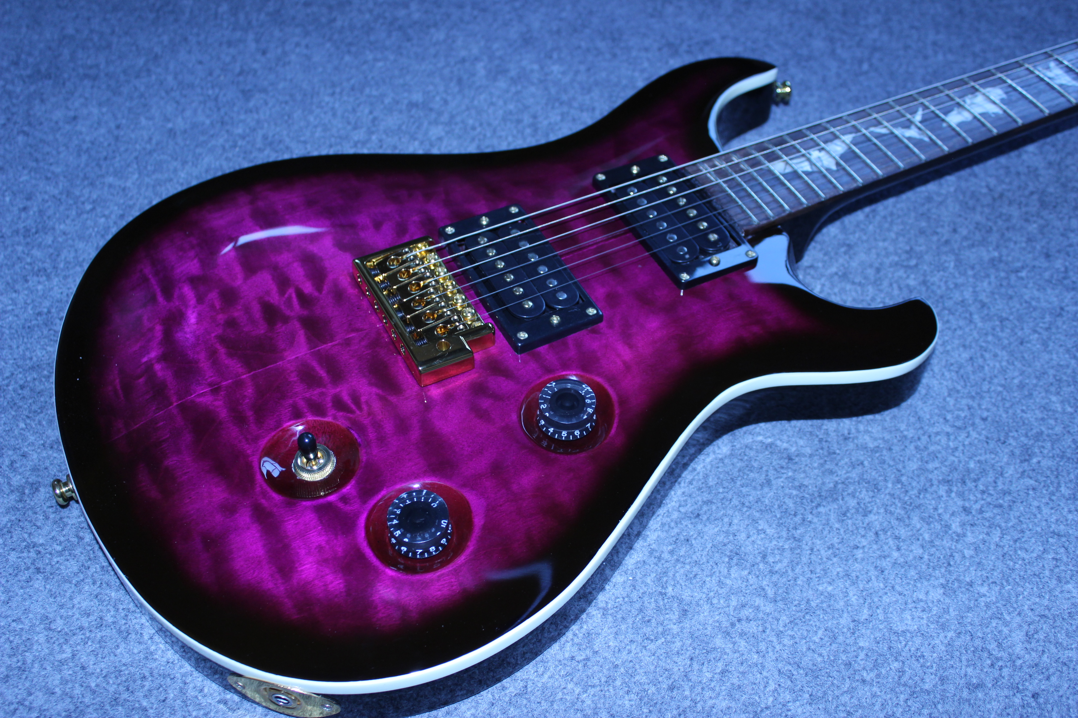 

Purple PRS Electric Guitar A Flame Maple Top Inlays Bat Gold Hardware