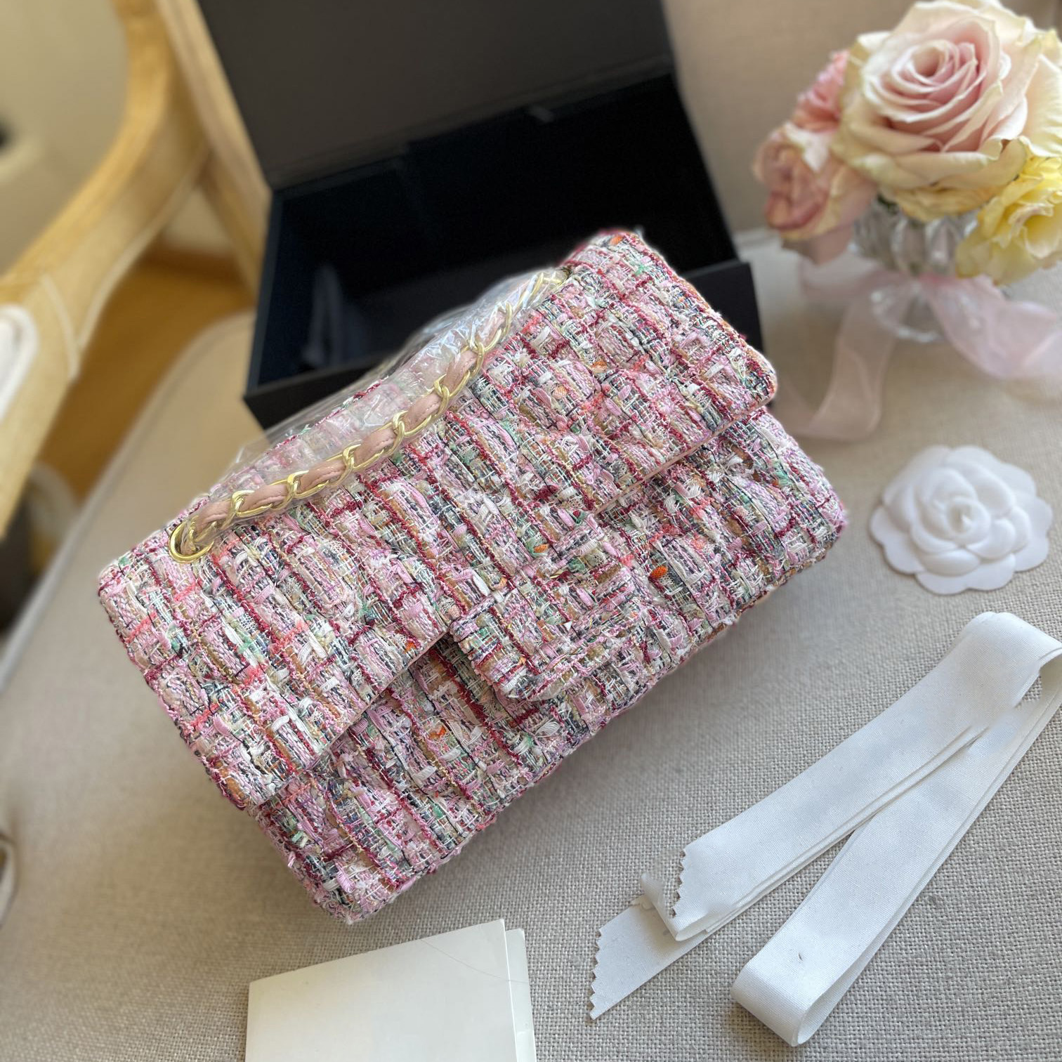 

Classic Crossbody Flap Bag Wool Embroidery Quilted Plaid Pattern Metal Braided Chain Contrast Color Design Shoulder Bag Luxury Designer Ladies Handbag Wallet 25CM, Red