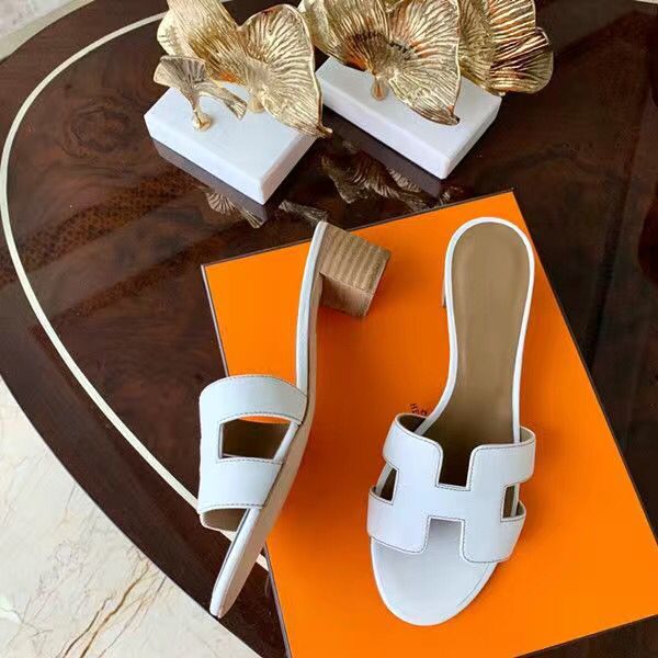 2022 h Slipper Herme Sandals Slides Lovers h Family Women's Summer 20 Spring New Versatile Color Matching Leather One-line Wear Flat Bottome