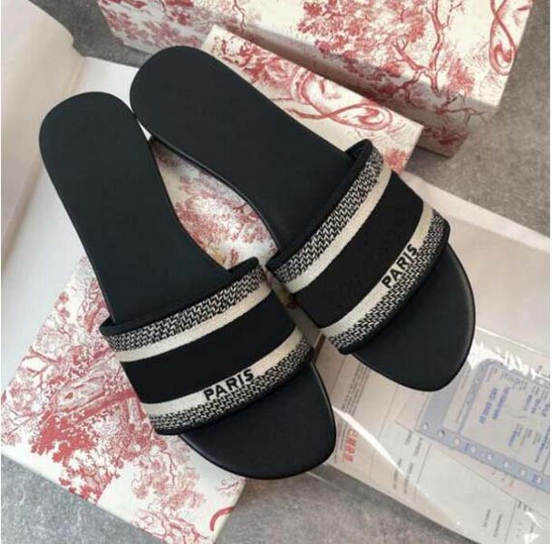 

2022 Designer Leather Women Sandals Summer Flat Slipper fashion beach woman Big head Rainbow letters slippers with box Size 35-42, 21