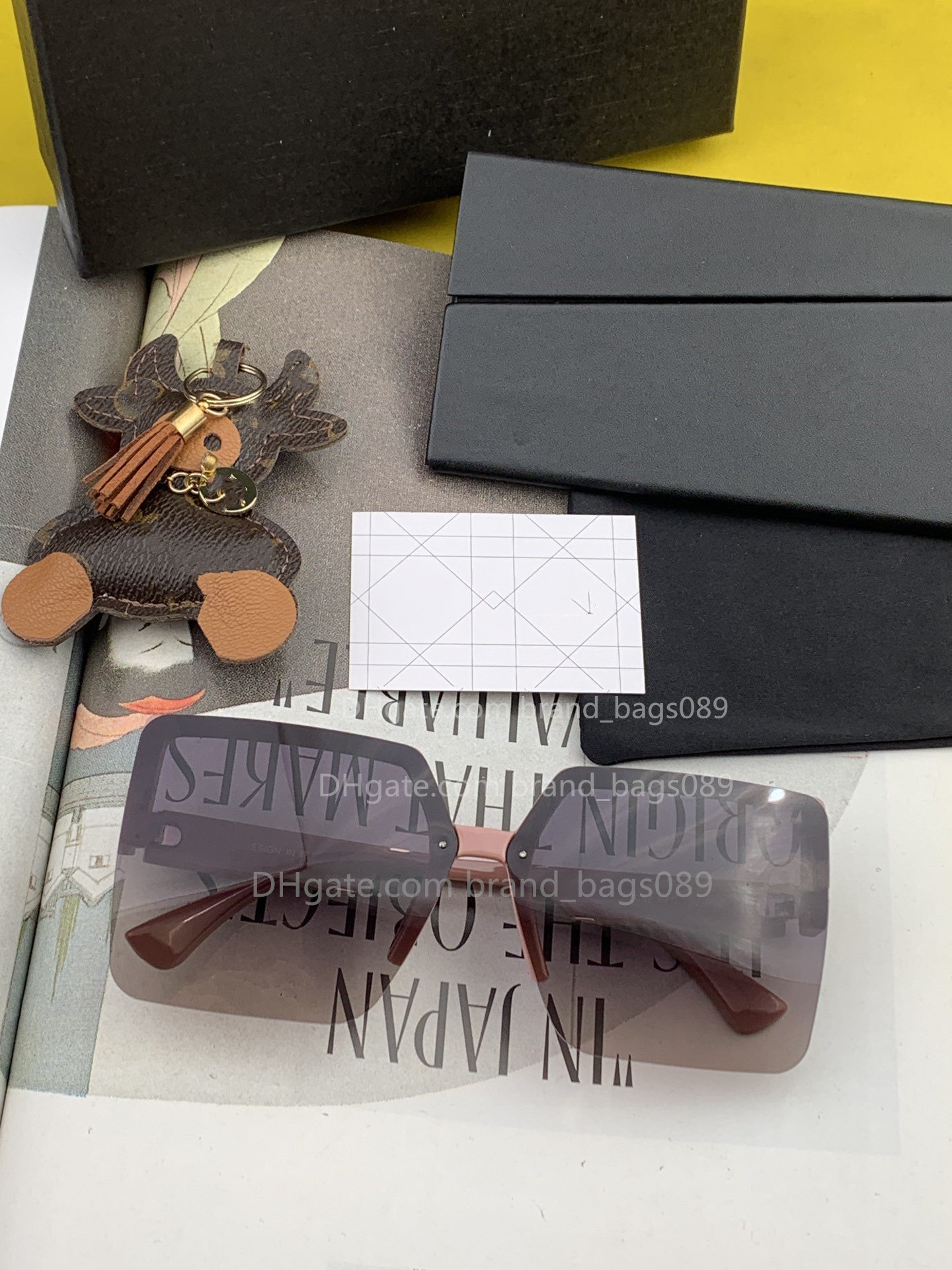 

2022 New Luxury Designer Sunglasses Wholesale Women classic logo Internet celebrities versatile atmosphere glasses Hot Fashion sunglasses