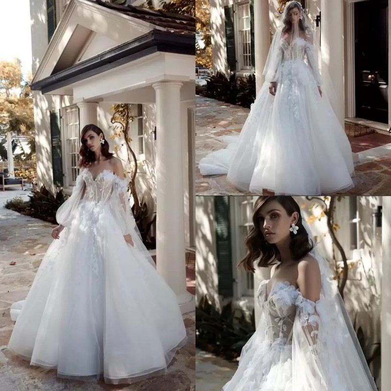 

2022 Lace Bohemian Wedding Dresses Off The Shoulder 3D Floral Appliqued A Line Long Sleeve Bridal Gowns Sweep Train Boho Wedding Dress C0613G09, Black