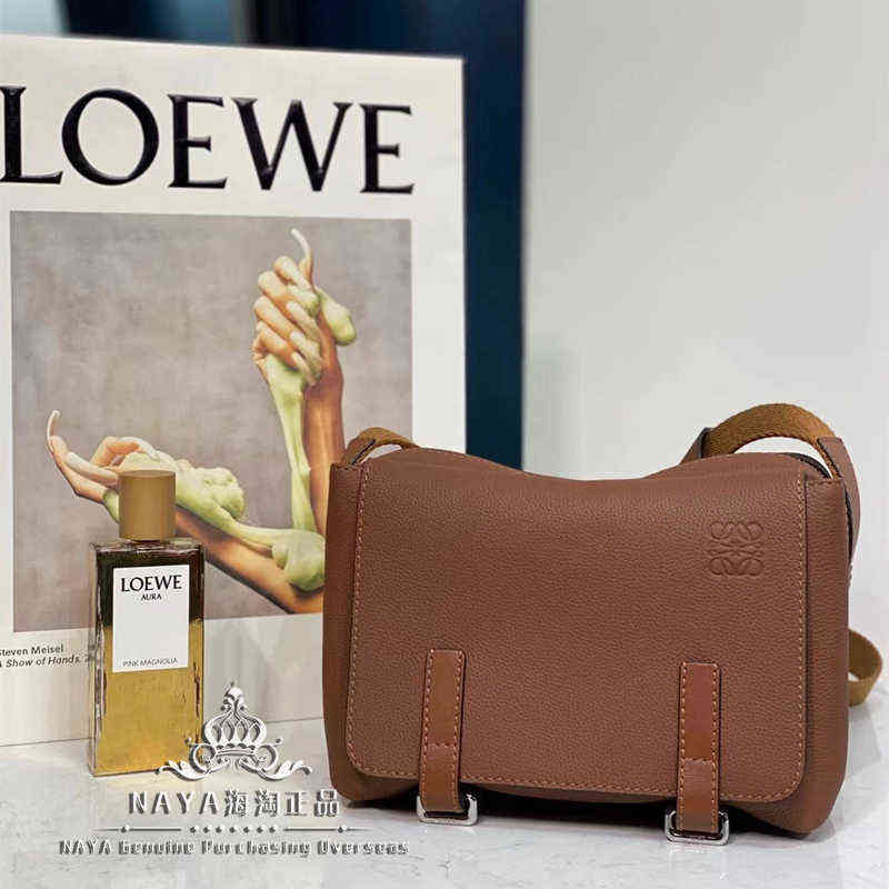 

Designer Bag High Level Loew's Bag European Direct Mail Military Classic Cowhide Old Flower Single Shoulder Messenger Bag Postman Men and, Green3