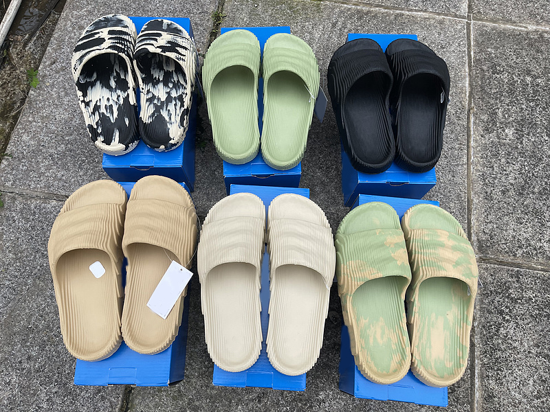 

Adilette 22 Slides Desert Slippers Sandals Men Women Black Grey Magic Lime Desert Sand indoor Slipper Summer Designer Luxury Fashion Ladies Beach Flat Flip Flops, Customized