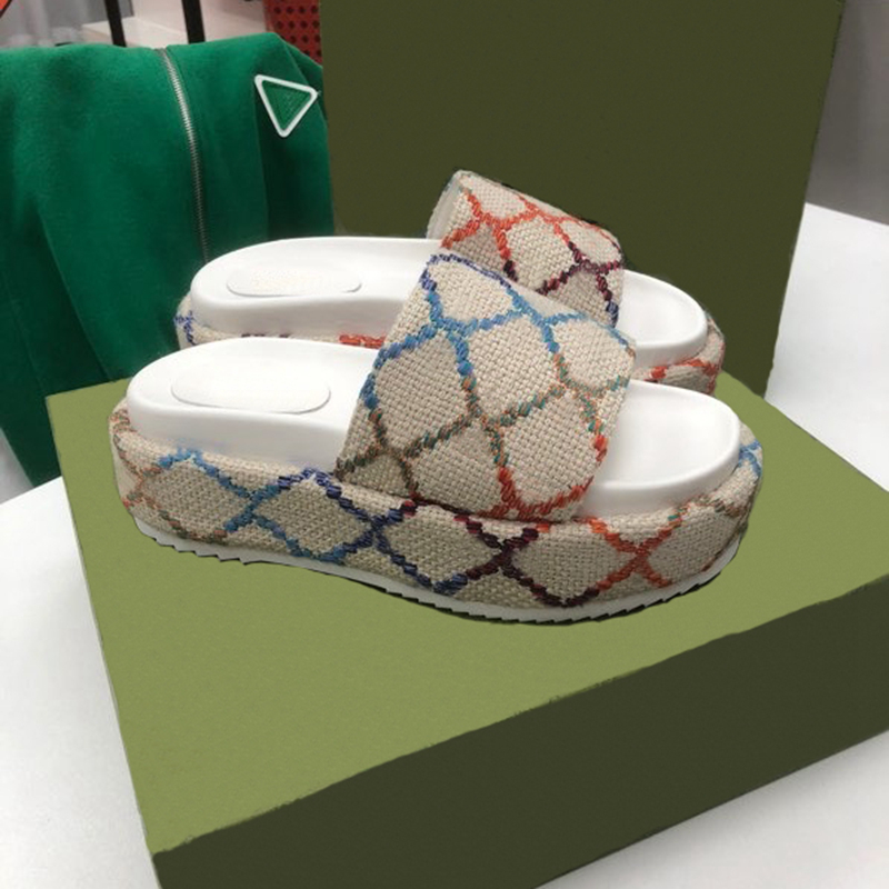 

2022 womens fashion embroidered canvas designer slides slip on slippers girls 60mm Canvas covered platform sandals with box and dust bags, Chocolate