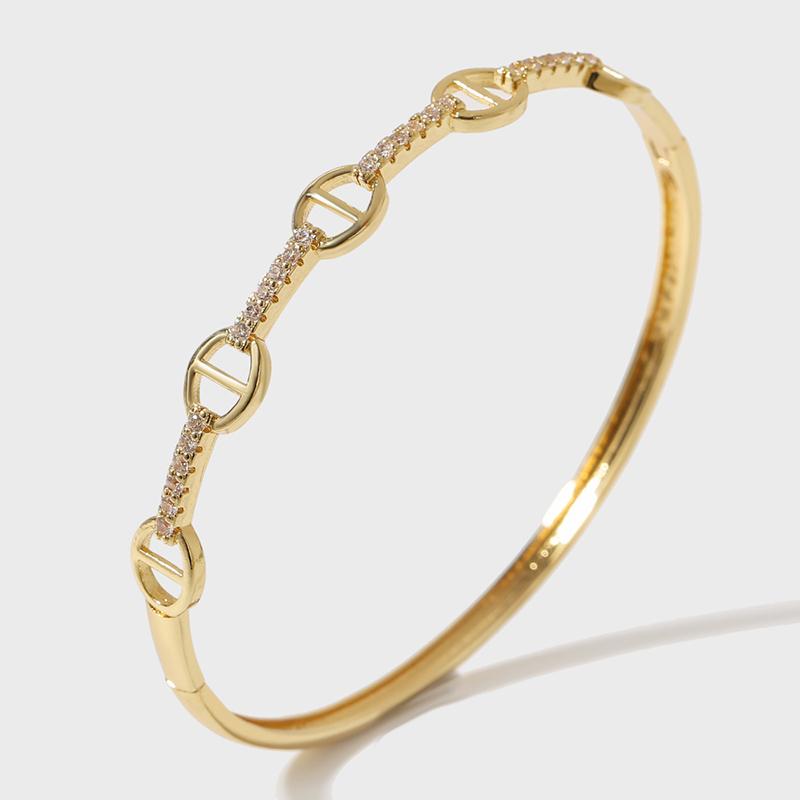 

Bangle Simple Fashion Female Hollow Geometric Bangles For Women High Quality CZ Cubic Zirconia Gold Color Metal Copper Bracelets GiftsBangle