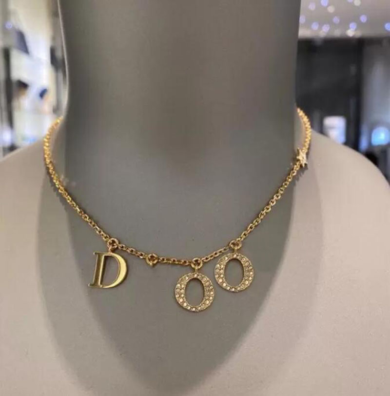 

Luxury Letter Pendant Necklace Bracelet Fashion Designer Necklaces Chain Have Stamp For Women Party Wedding Anniversary Gift With Box