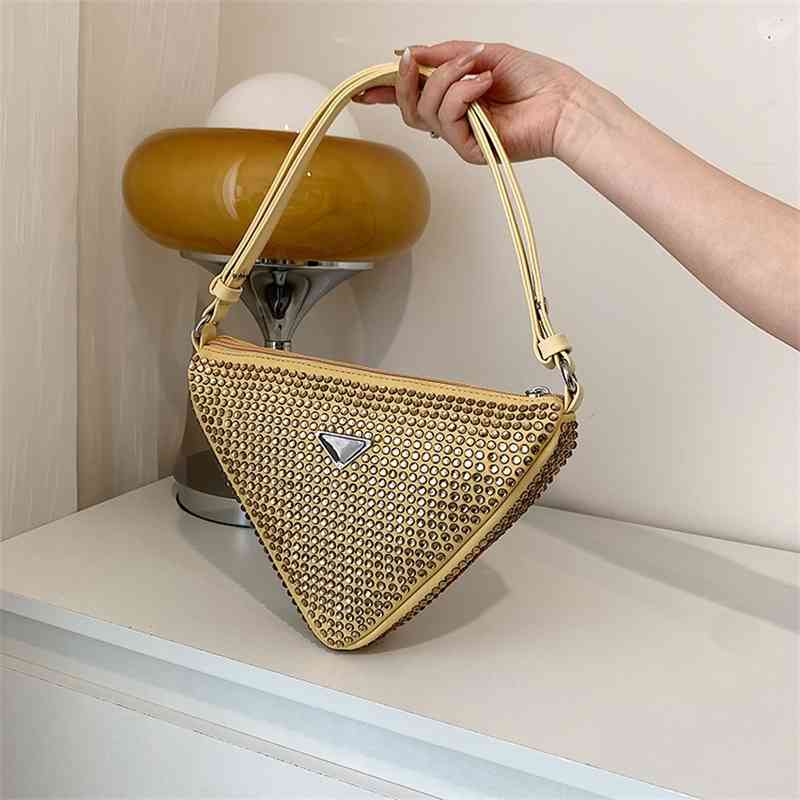 Outlet Summer foreign style diamond inlaid portable triangle bag 2022 new minority messenger women's simple one shoulder-image-772312428