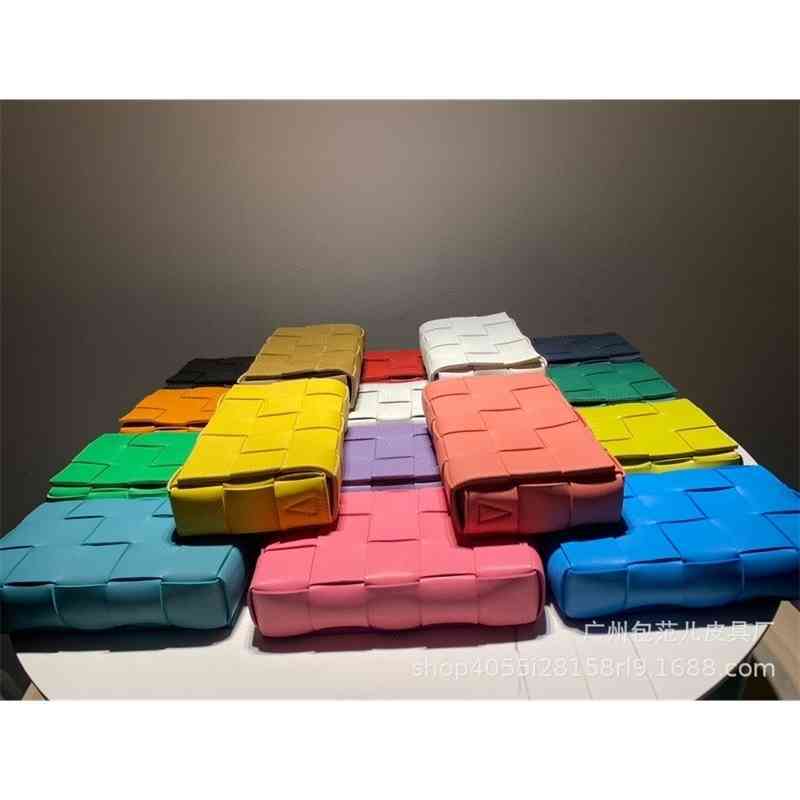 Sacs à main Venetas tissés 2022 Bottegas Bvs tofu sac en cuir féminin One épaule messager cassette oreiller pour hommes et femmes