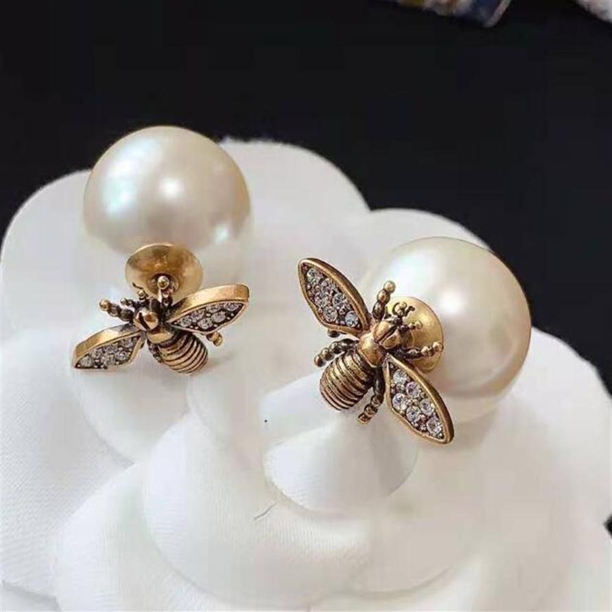 

Luxury Designer Brand Bees Stud Earrings Big Pearl S925 Silver Needle Retro Copper Jewelry for Women Party with Gift Box Packing2430