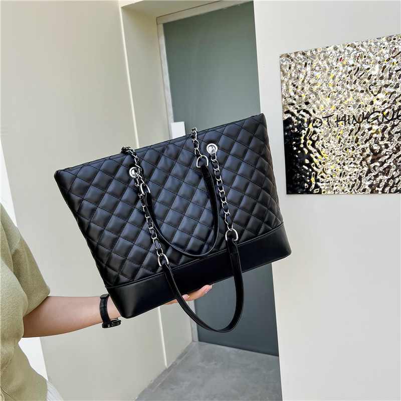

Khaki Tote Bags for Women Designer Lattice Shoulder Bag Female Large Leather Plaid Handbags, Black