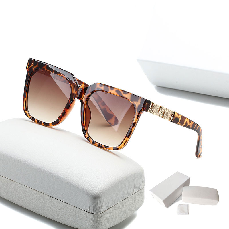 

High Quality Brand Woman Sunglasses letter Luxury Men Sun glasses UV Protection men Designer eyeglass Gradient Fashion women spectacles with Original boxs 4318