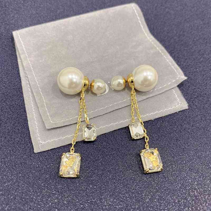 Boucles d'oreilles de la lettre d'or fine nouvelle version féminine haute version de perles personnalisées Nouvelles Fashion Girl