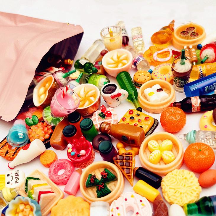 

3D puzzles mini toys Mini Resin Bottle Juice Miniature Tableware Doll House Drinking Model Mobile Phone Bag DIY Nail Art