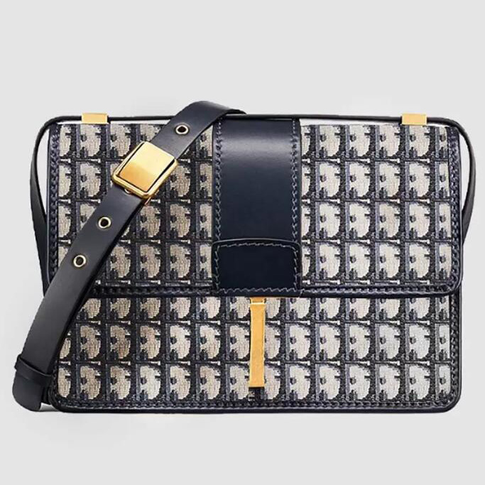 

Luxury Designer Bag Three-dimensional Embossed Letter Hand Flap Bag Gold Lock Montaigne Bag With box, Black smooth leather