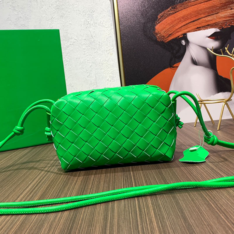 

Crochet Crossbody Bag Women Clutch Bags Weaves Pillow Handbag Flap Wallet Quality Genuine Leather Purse Zipper Pocket Fashion Purse Long Strap