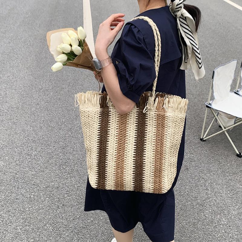 

Evening Bags Fashion Straw Woven Shoulder Bag Stripes Handmade Summer Women Totes Handbags Vacation Shopper StreetwearEvening, Beige