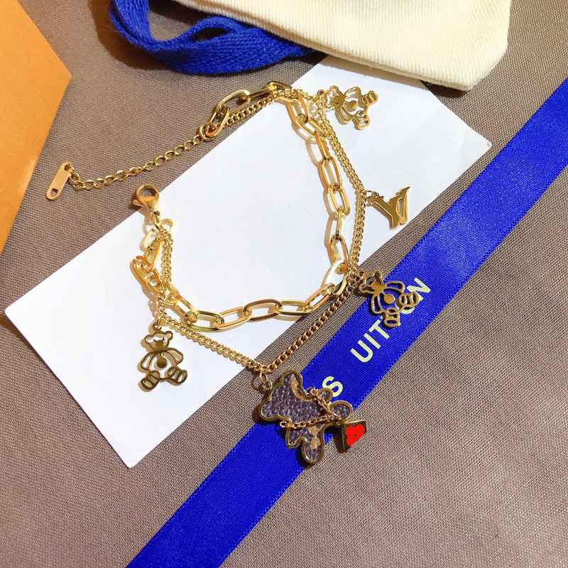 

Designer Brand Bracelets Women Bangle Designer Letter Jewelry Faux Leather 18K Gold Plated Stainless steel Wristband Cuff Chain Womens Wedding Gifts L097