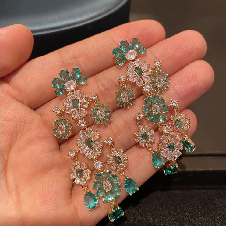 

Dangle & Chandelier Women Green Flower Earrings Water Drop Pendant Temperament Wedding Dinner Zircon Three-dimensional FlowerDangle