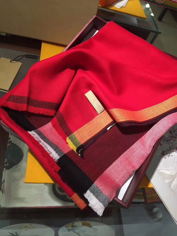 

Scarves Good quality Cashmere scarves ALPhabet scarf Fashion men's and women's Four Seasons Cape scarfs Classic designer scaves size 180x70cm 4 color