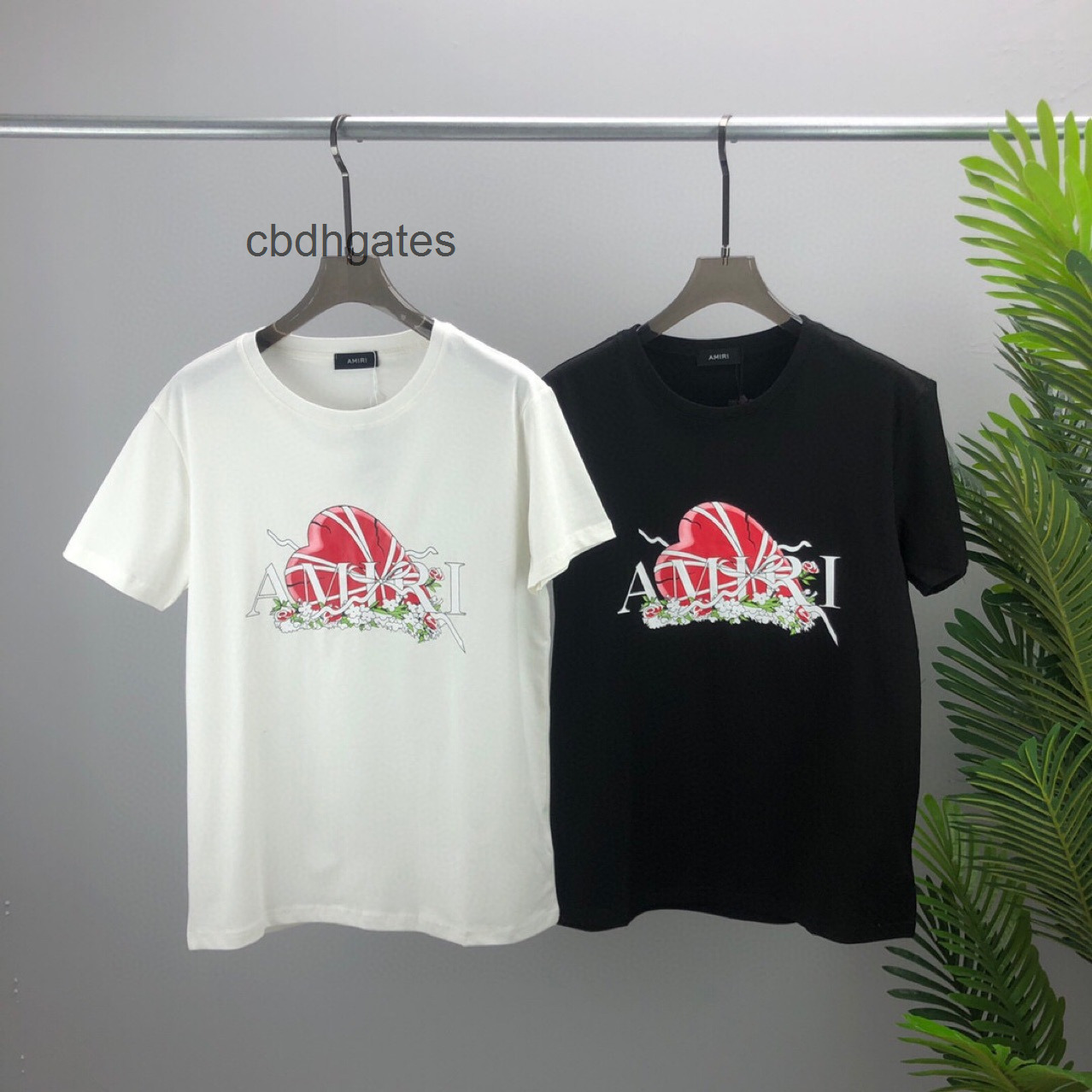 

Designer T-shirts 2022 Amirs Amirsy Spring and Summer Short Sleeve T-shirt Men' Top Pullover Fashion Br Wo Style G8WN, White