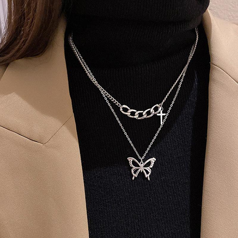 

Chokers Styles Vintage Silver Color Butterfly Heart Choker Necklaces For Women Hiphop Girls Pendant Chain Collier Femme Trend JewelryChokers