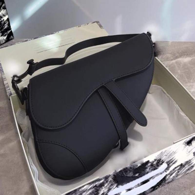 

Popular Fashion Crossbody bags womens handbags purse shoulder Messenger wallet genuine leather in Palm rough Skin Matte hardware color with letter straps, More pictures