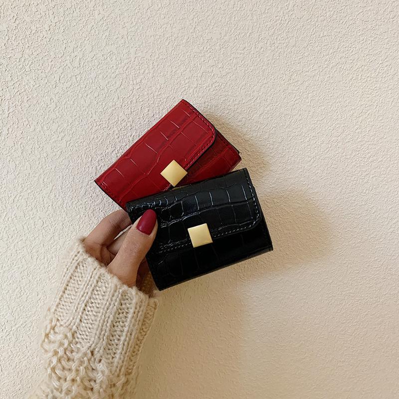 

Wallets Retro Crocodile Pattern Mini Purse Women Multi-slots PU Leather Clutch Ladies Short Wallet Card Holder Bags Female Money BagWallets, Green