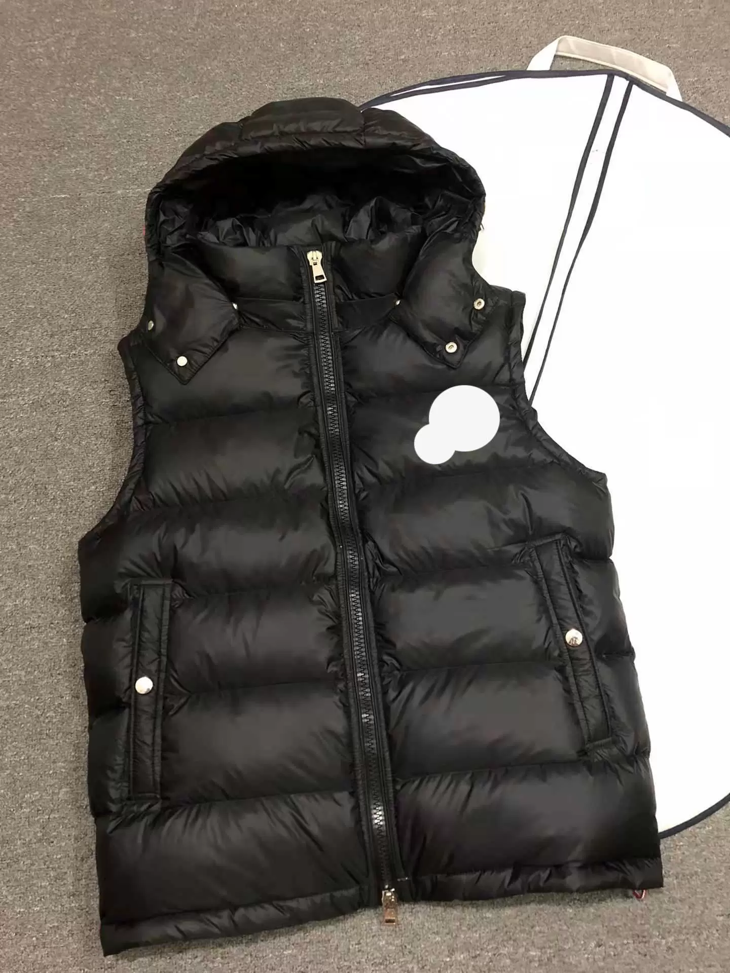 

Classical Mens Down Vests French brand Designer Embrodered Double Bandge Style Womens Downs Vest, Supplement (not shipped separately)