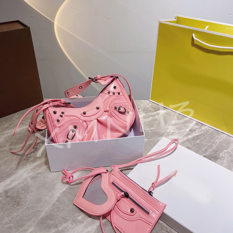 

Designer Love Three-in-one Shoulder Bag Fashion Leather Solid Color Motorcycle Bags High Quality Handbag 5 Colors, Pink