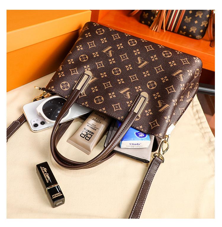 

Evening Bags Women Messenger Bag Trendy Fashion Printed High Quality Leather Large-capacity Shoulder Elegant Female Crossbody HandbagEvening, White