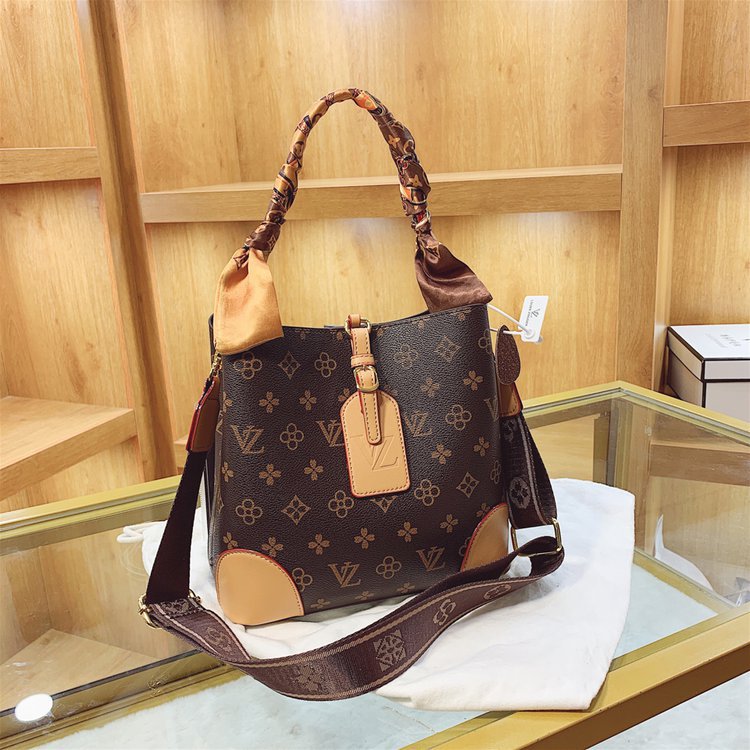 

ladies leathers shoulder bags high quality classic old color retro bucket bag sweet ribbon decorated elegant handbag vertical large capacity leather backpack, Brown-6606