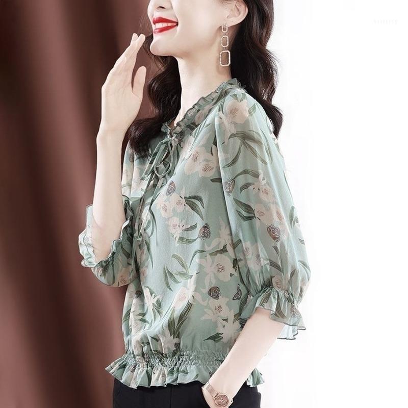 

Women's Blouses & Shirts Fashion Simulation Silk Shirt Ladies 2022 Summer Short-sleeved Floral Design Sense Niche Temperament Casual Top, Light green