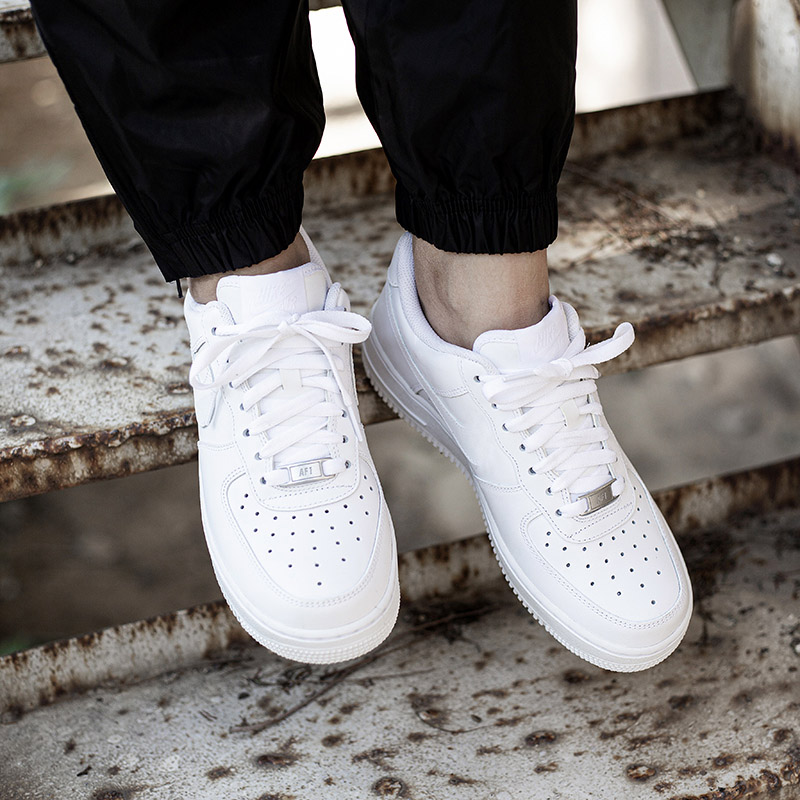 

Airforce 1 airforce1 af1 men women casual shoes classic triple white black trainers sneakers size 36-45 Homme Femme Baskets designer footwear no box
